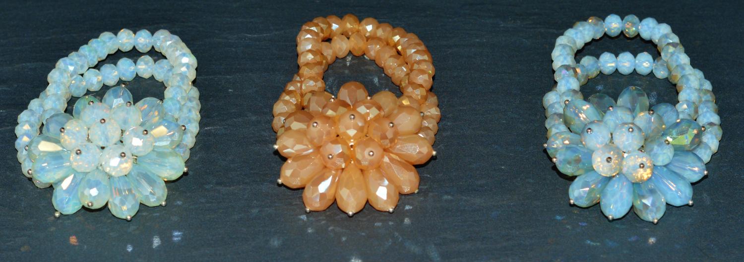 Facet Bead Cluster on Elasticated Bracelet